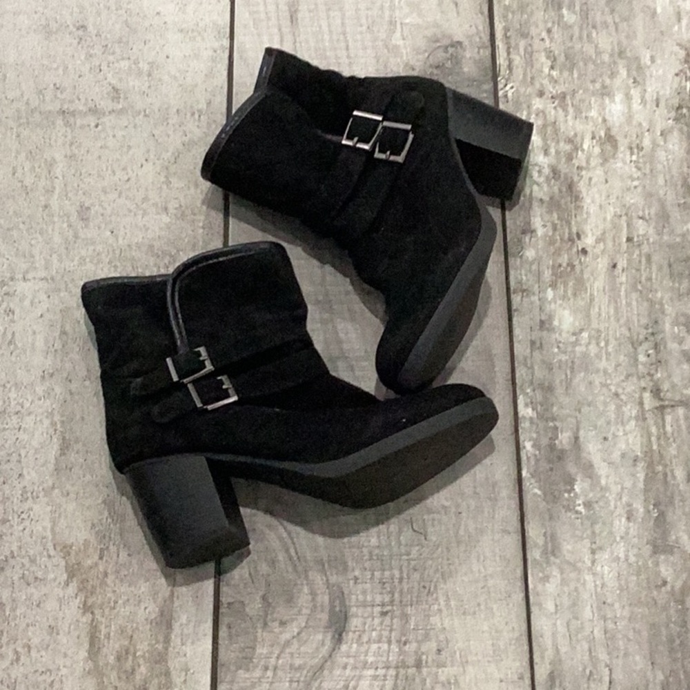 Style & co black ankle boots with zipper on the side and 2 buckles  side size 8